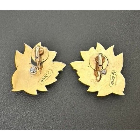 Vintage Edgar Berebi Blue AB Gold tone Metal Clip Earrings - Clip on - Picture 4 of 6